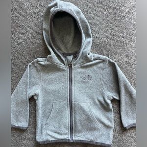 Infant North Face grey hooded fleece (unisex)